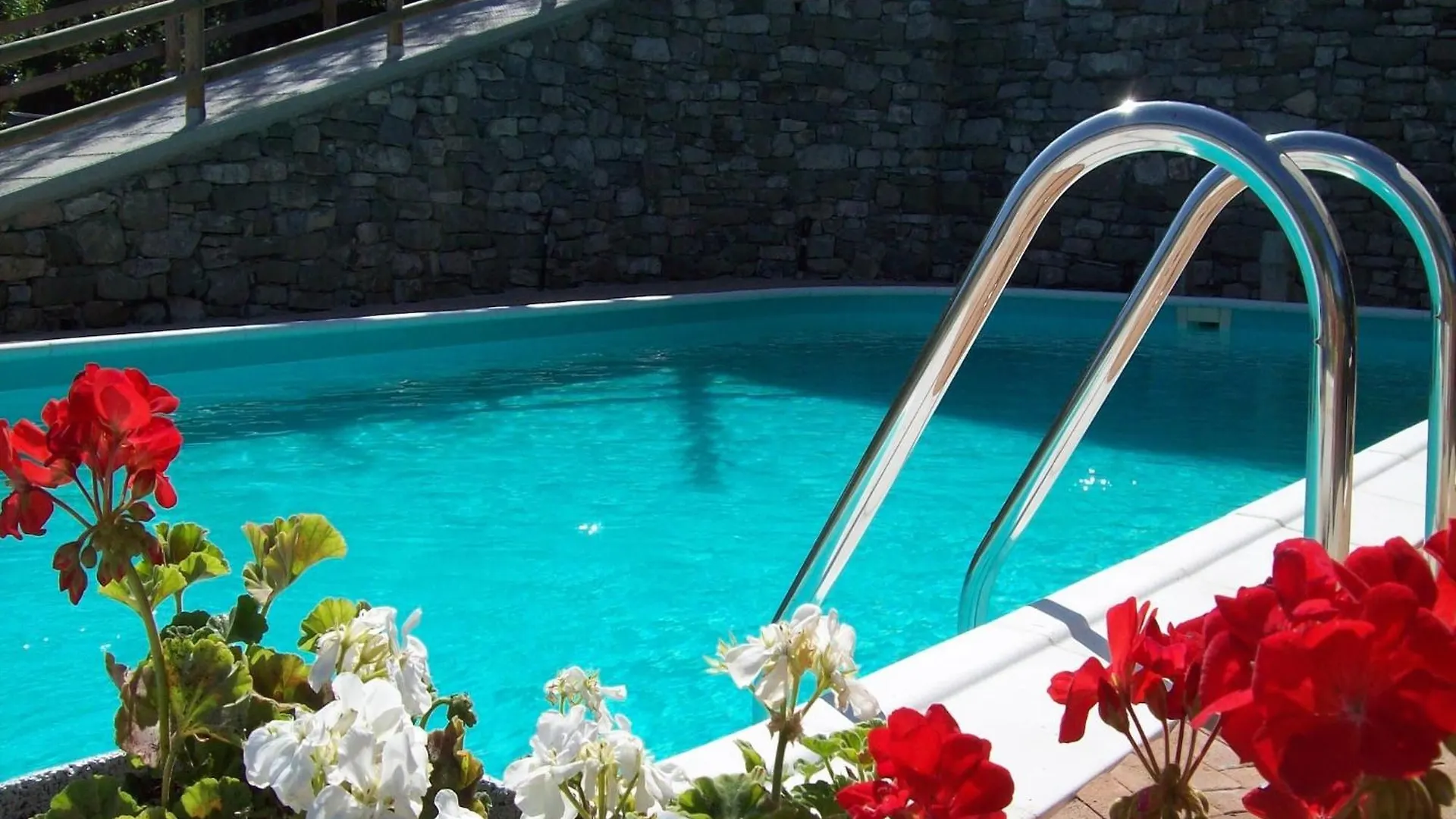 Flat With Heated Hot Tub And Shared Pool Apartment Casola in Lunigiana