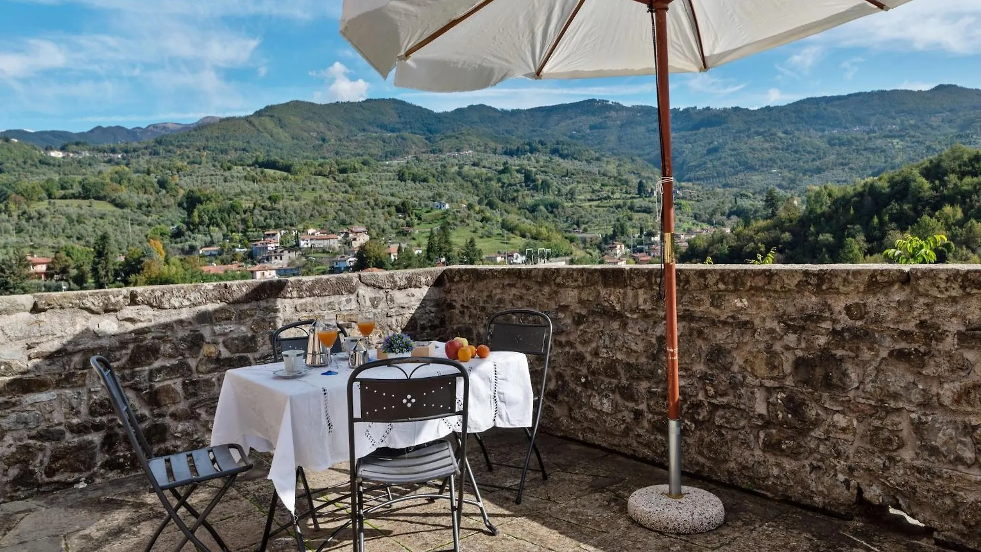 Flat With Heated Hot Tub And Shared Pool Apartment Casola in Lunigiana