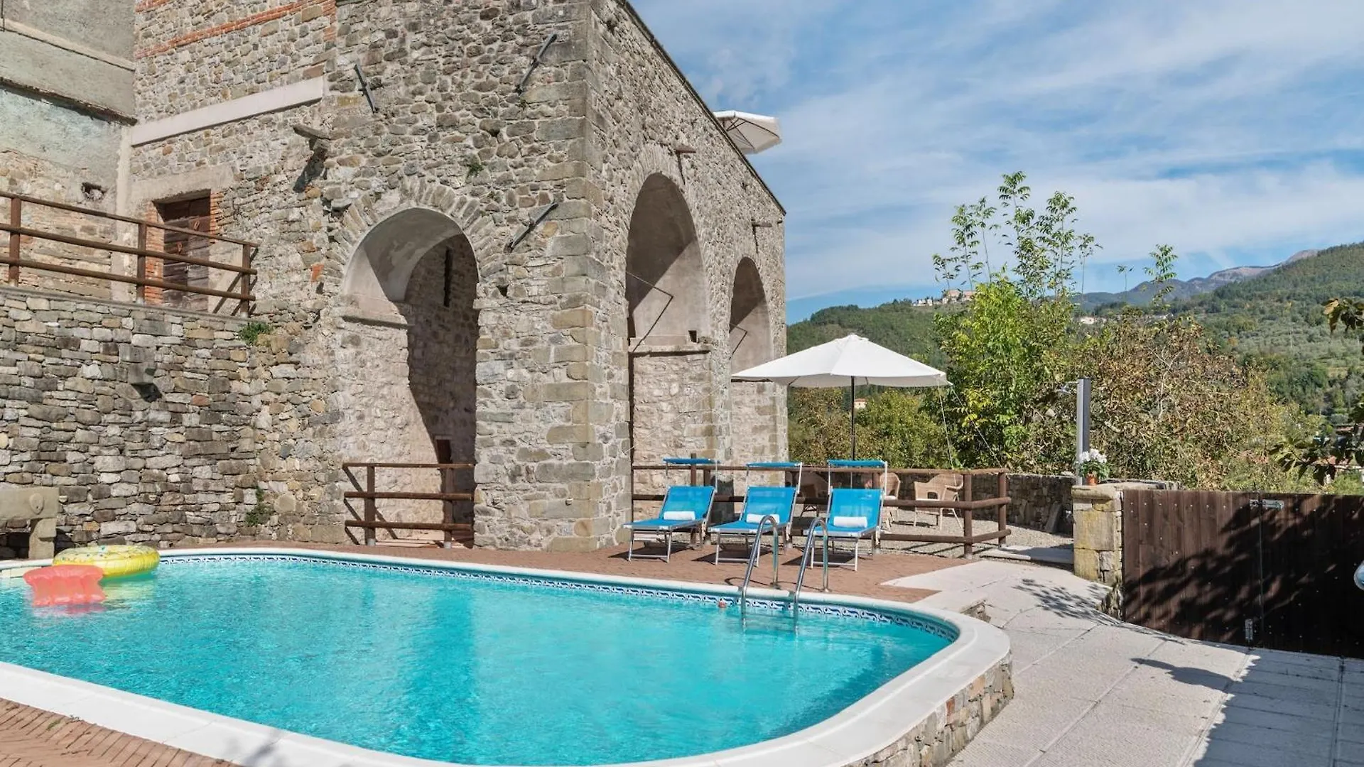 Flat With Heated Hot Tub And Shared Pool Apartment Casola in Lunigiana 0*,