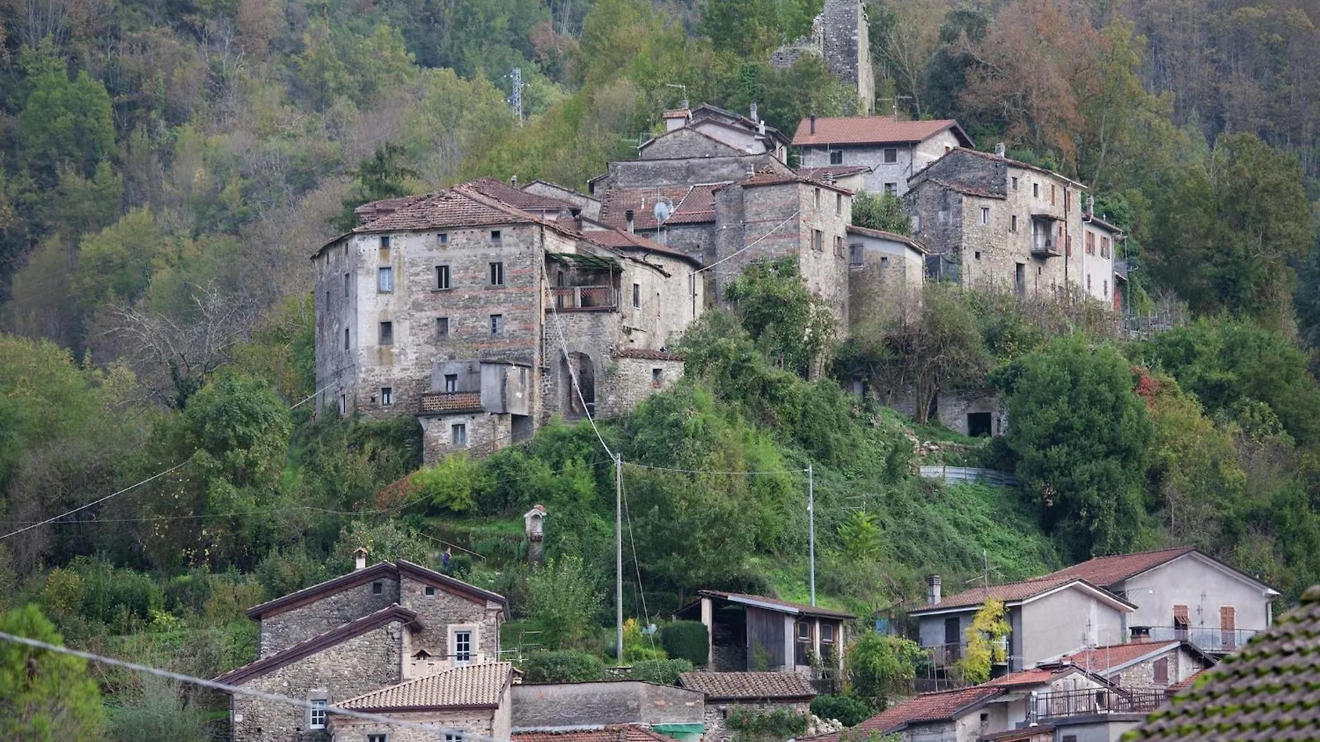 Flat With Heated Hot Tub And Shared Pool Apartment Casola in Lunigiana