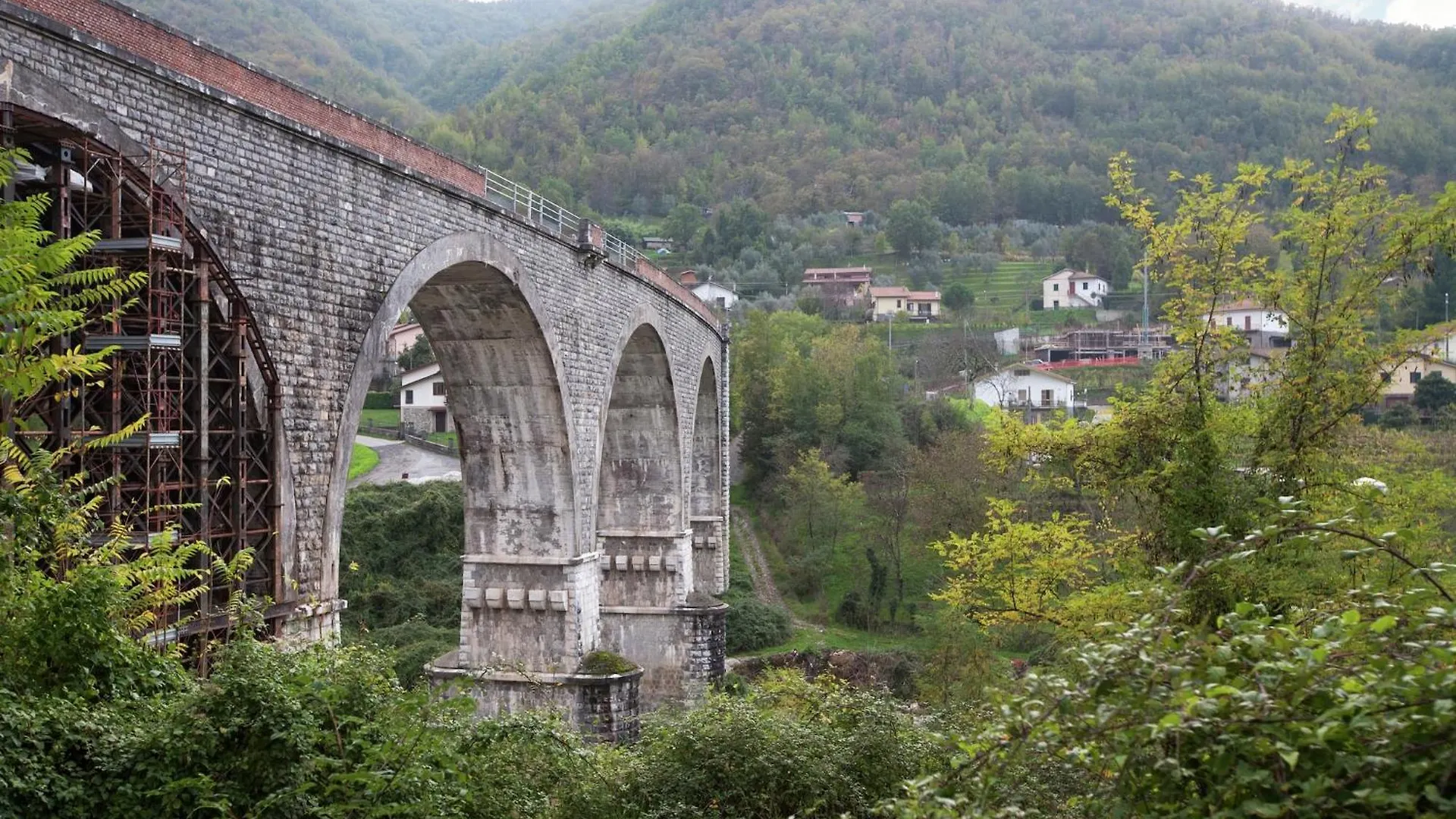 Flat With Heated Hot Tub And Shared Pool Apartment Casola in Lunigiana