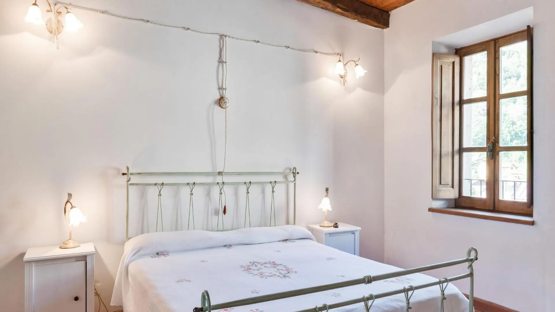 Apartmán Flat With Heated Hot Tub And Shared Pool Casola in Lunigiana 0*,